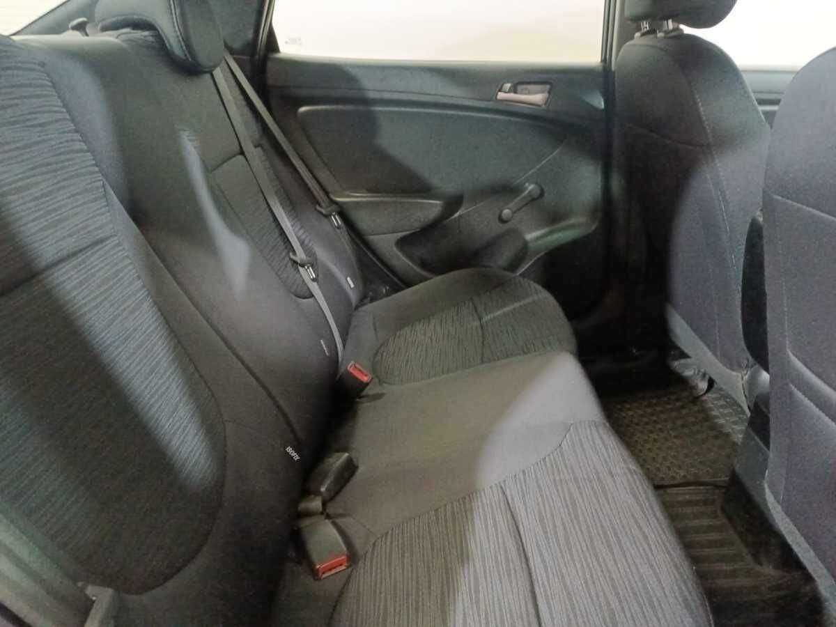 Hyundai Solaris 2016