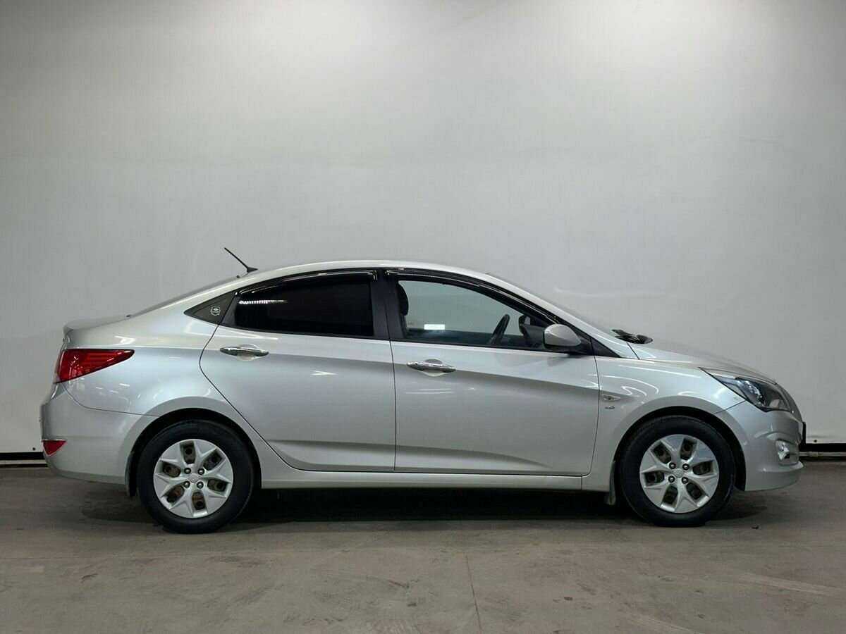 Hyundai Solaris 2015