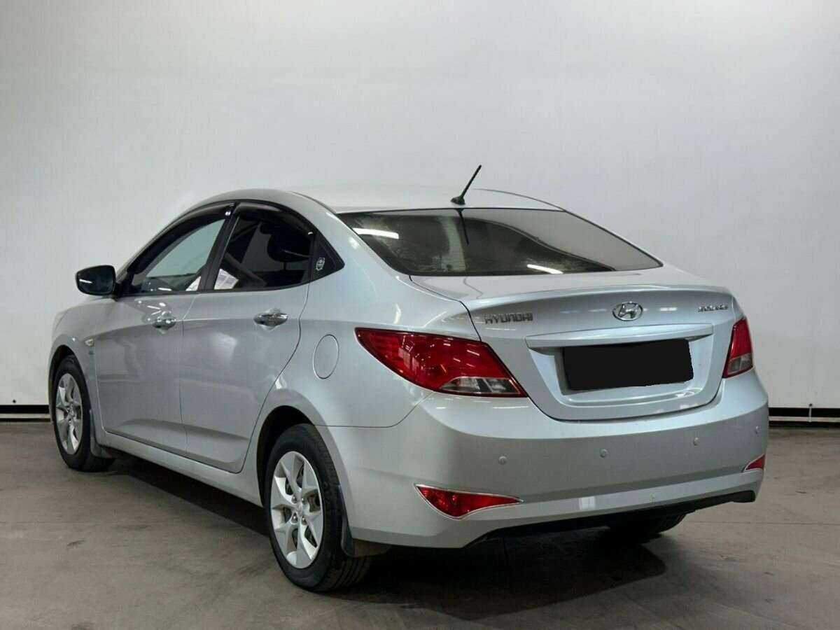 Hyundai Solaris 2015