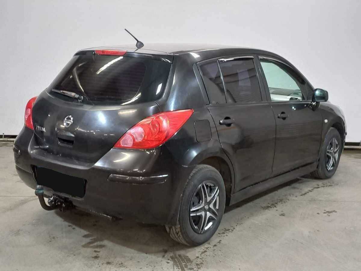Nissan Tiida