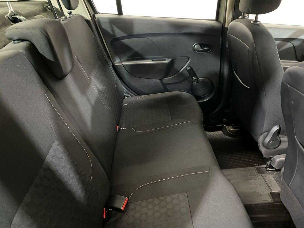 Renault Logan 2016
