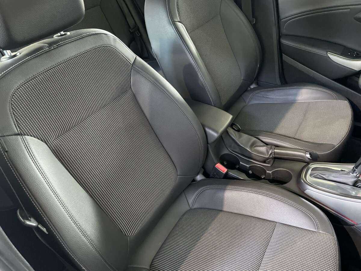 Opel Astra 2011