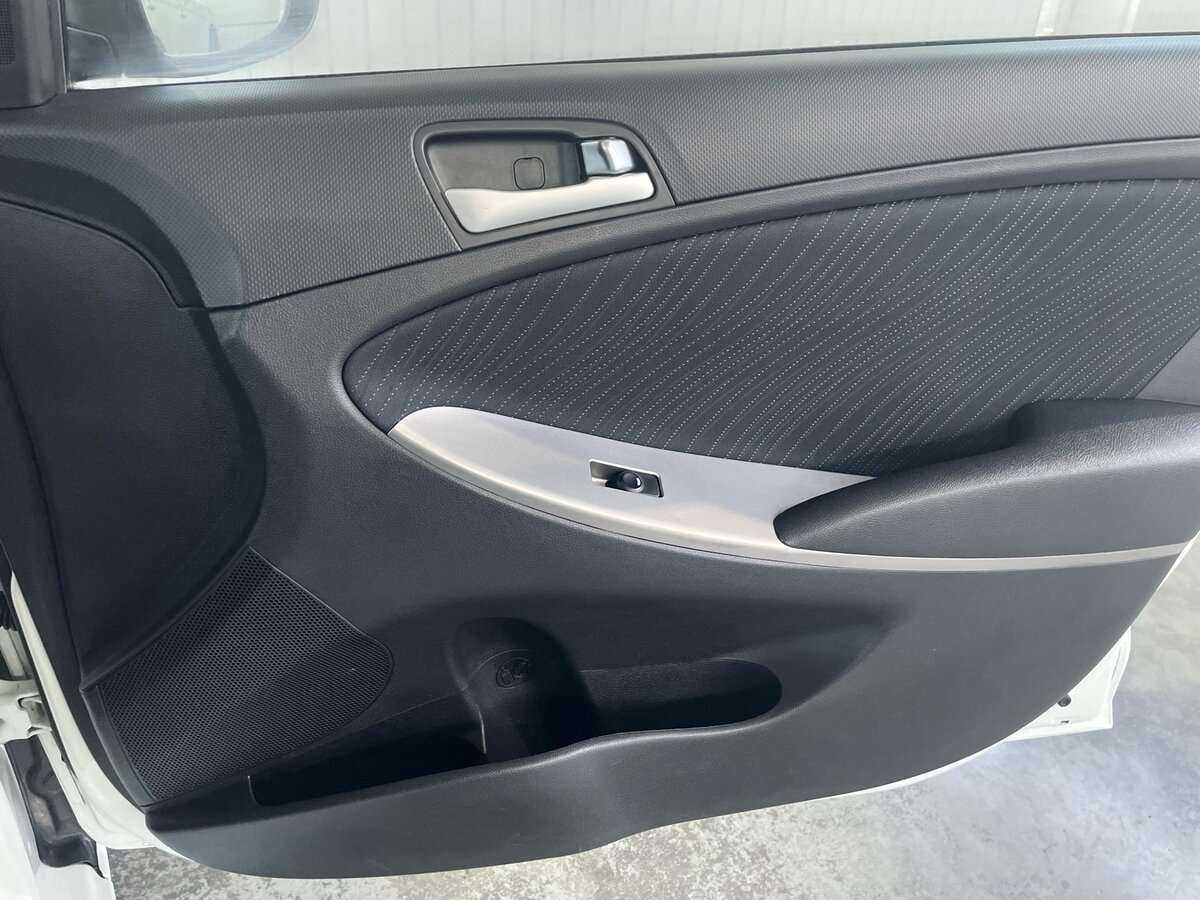 Hyundai Solaris 2016