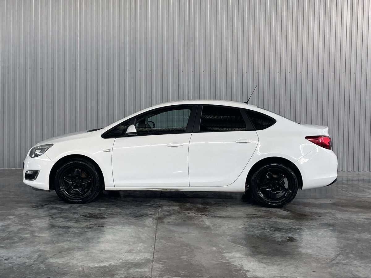 Opel Astra 2013