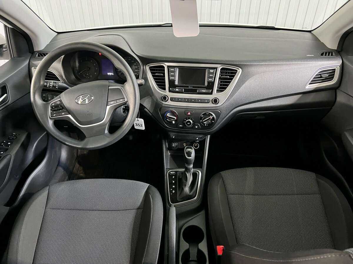 Hyundai Solaris 2021