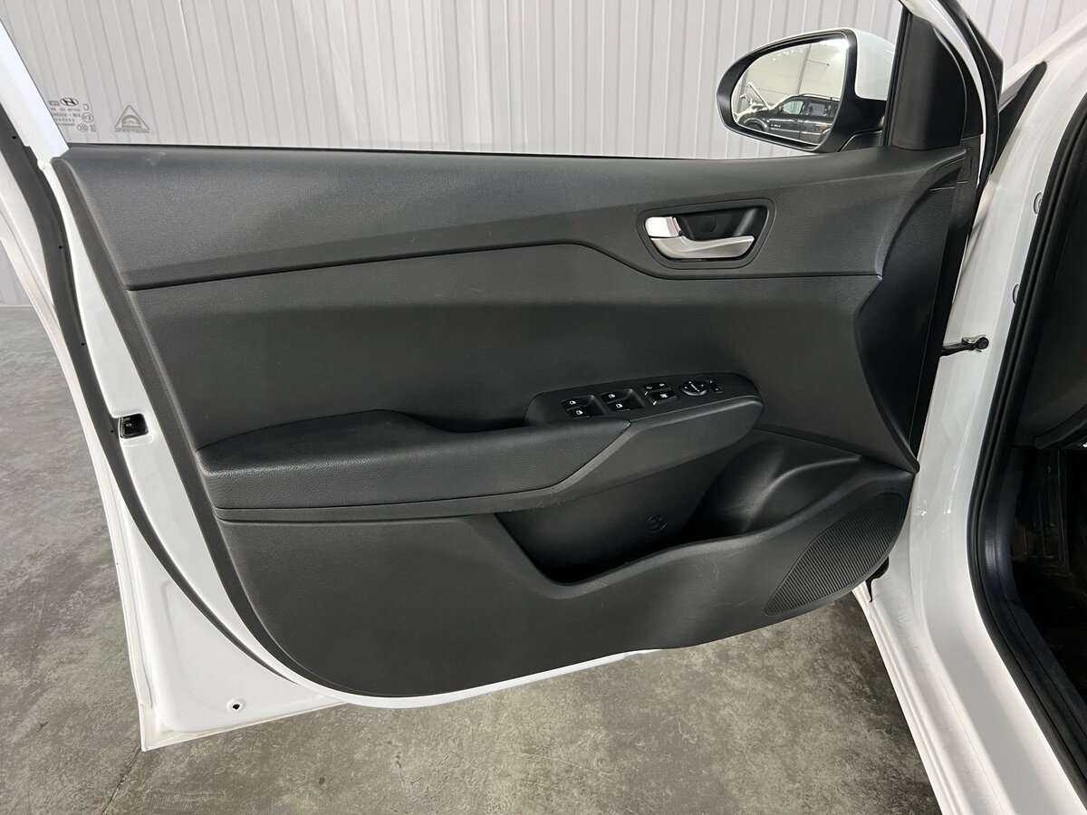 Hyundai Solaris 2021