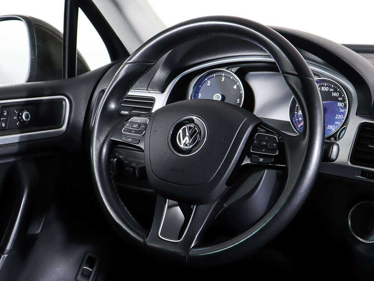 Volkswagen Touareg 2013