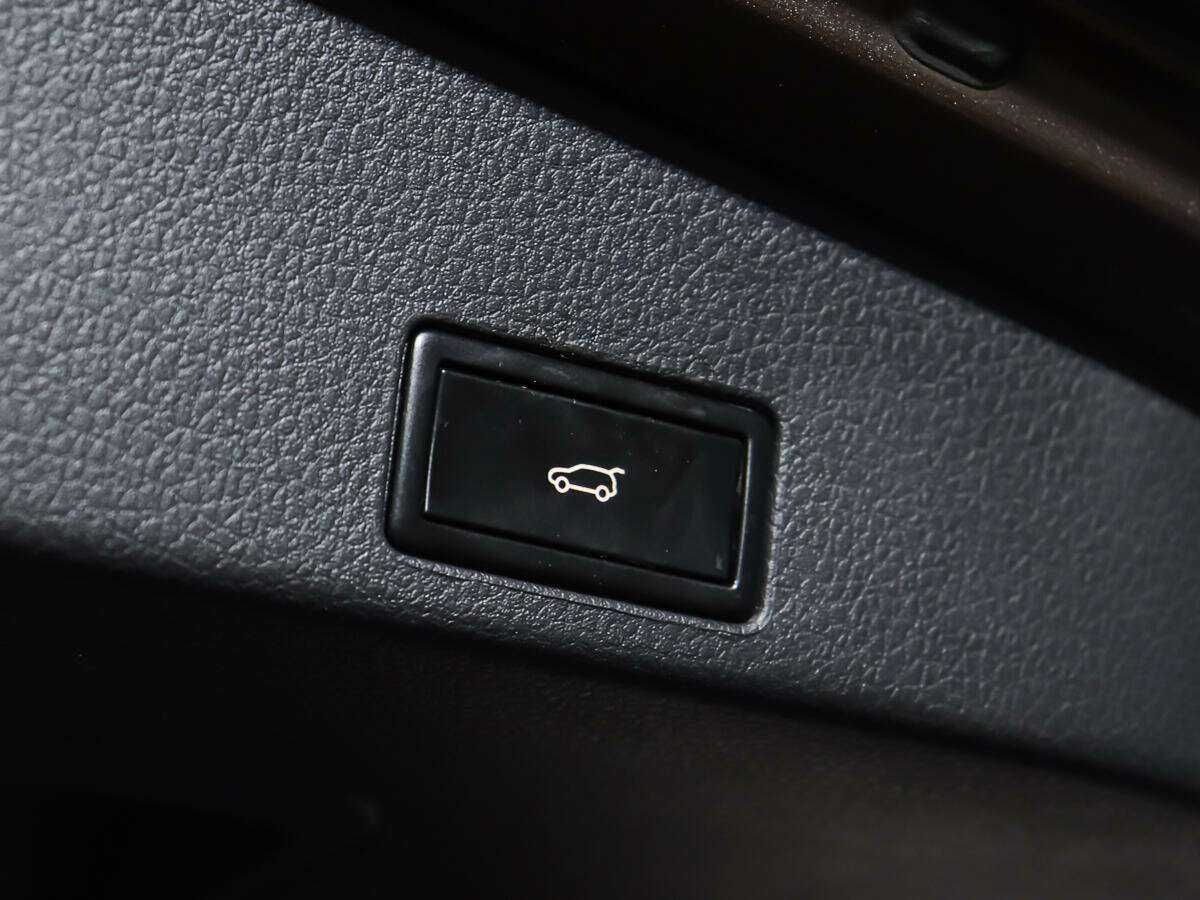 Volkswagen Touareg 2013