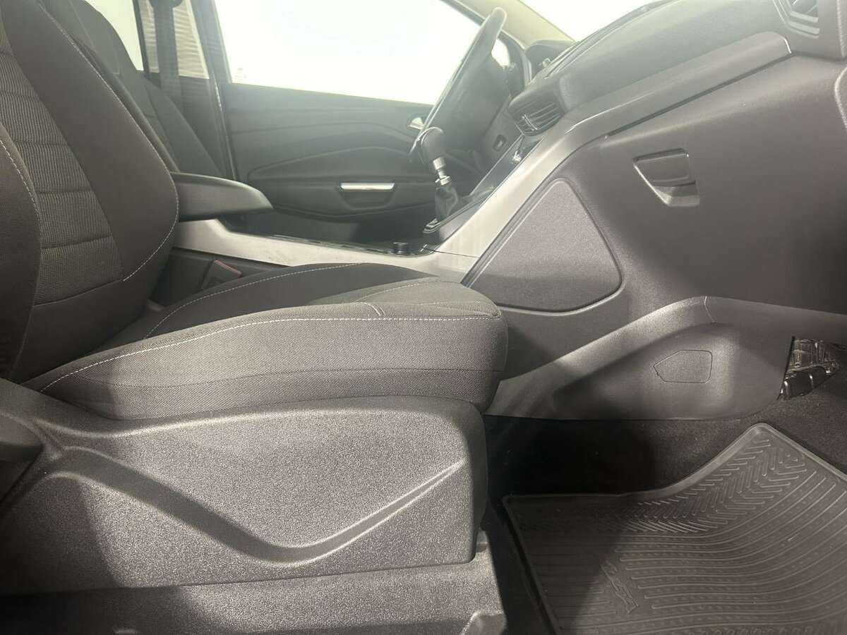 Ford Kuga 2015