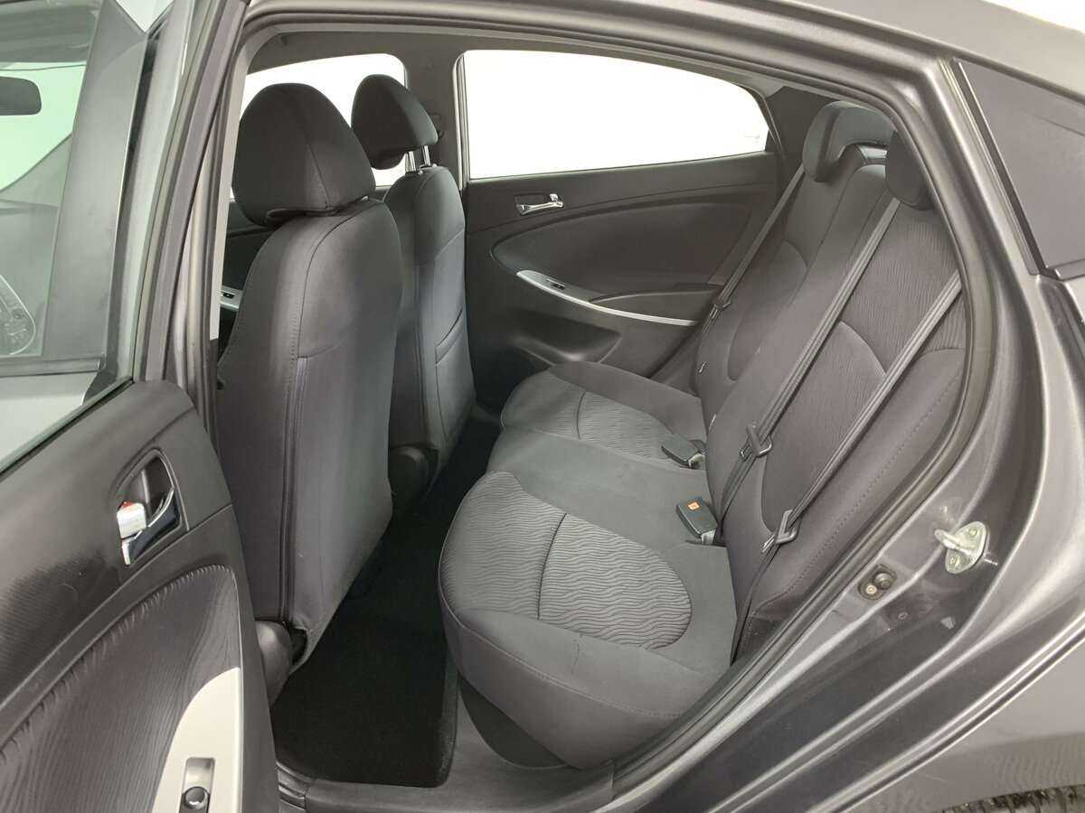 Hyundai Solaris 2013