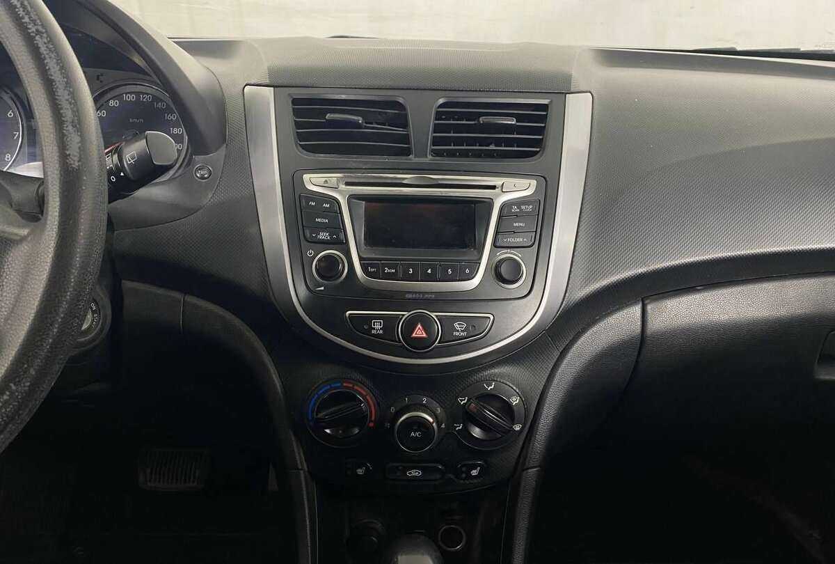 Hyundai Solaris 2014