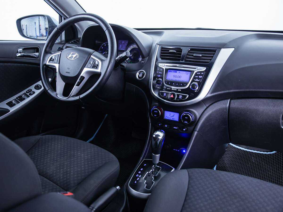 Hyundai Solaris 2012