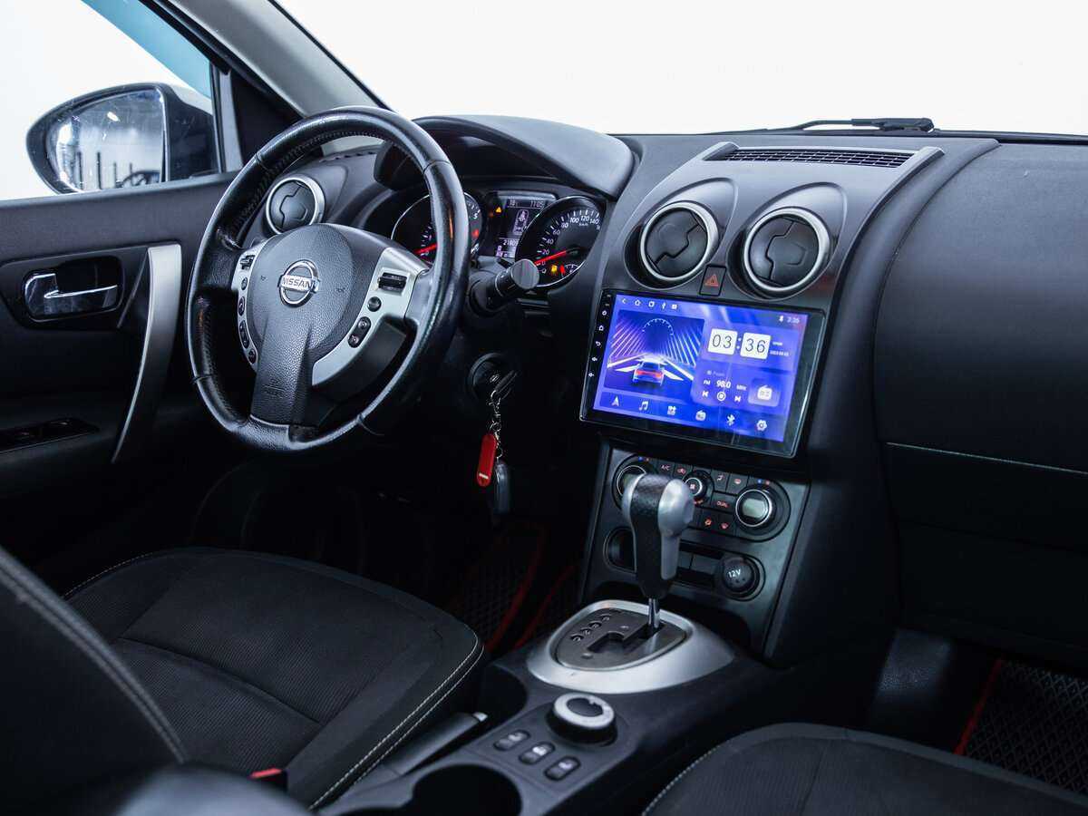 Nissan Qashqai+2 2010