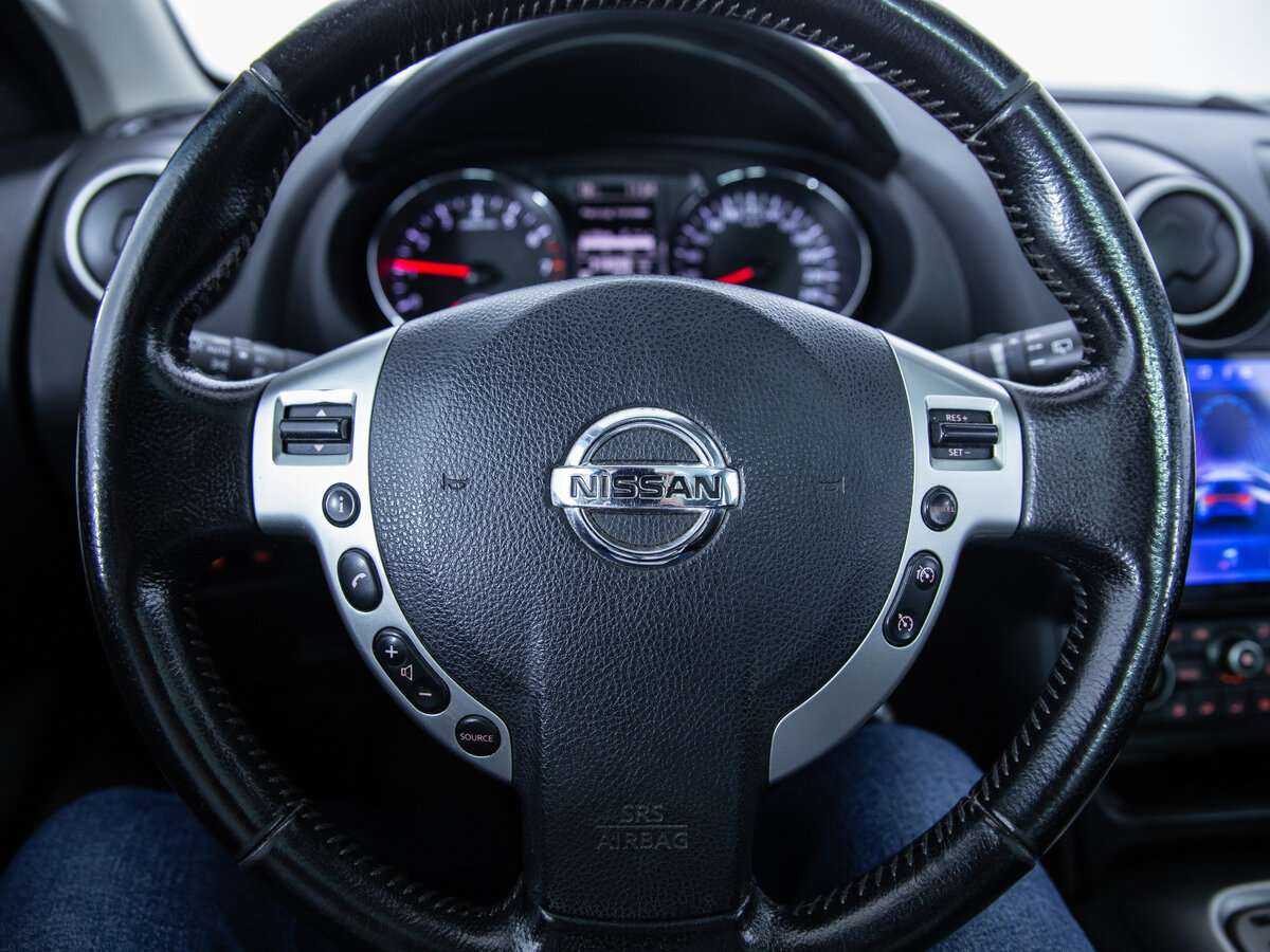 Nissan Qashqai+2 2010