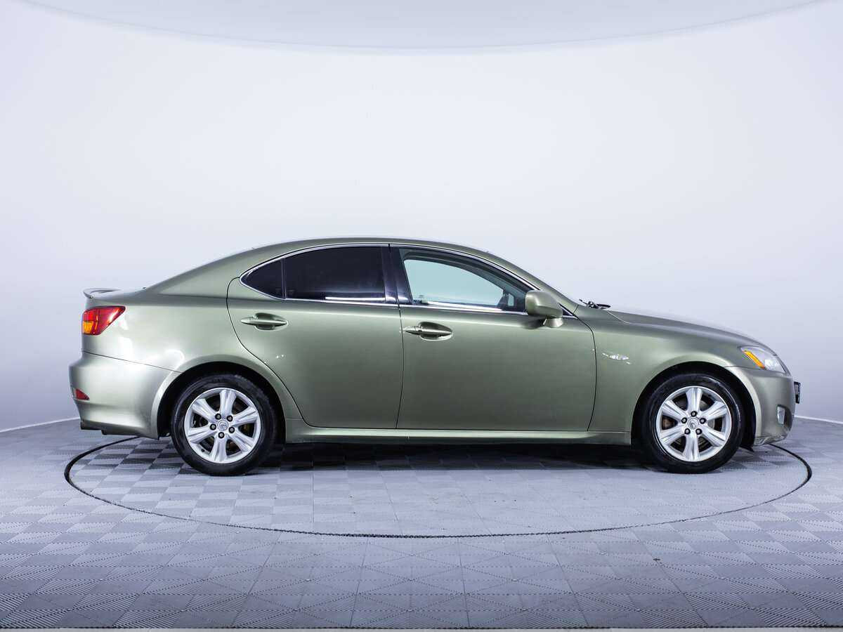 Lexus IS