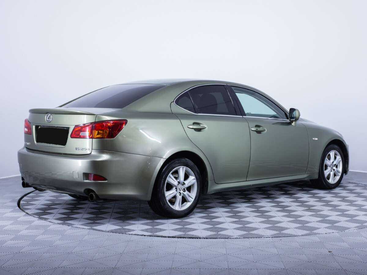 Lexus IS