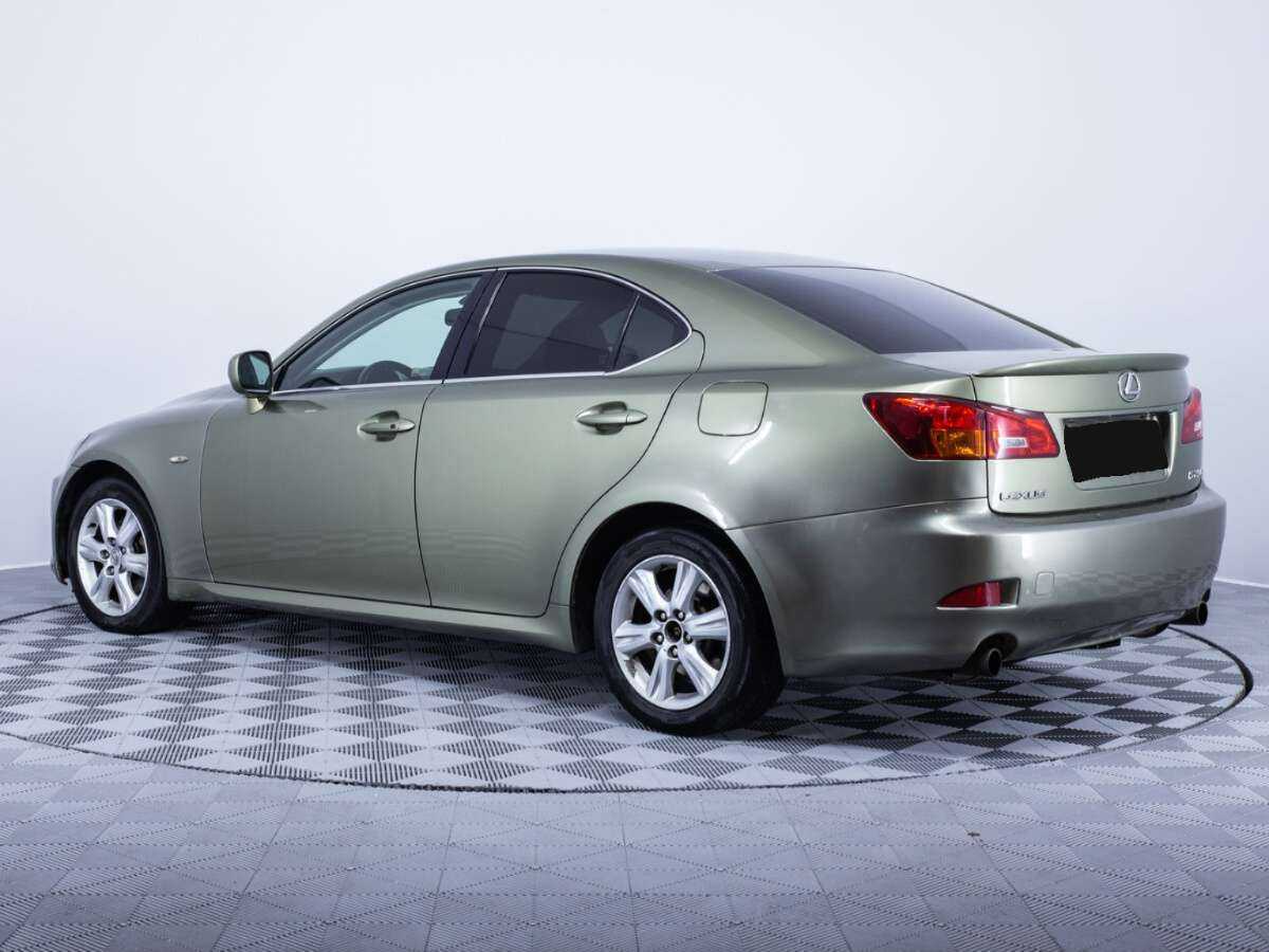 Lexus IS