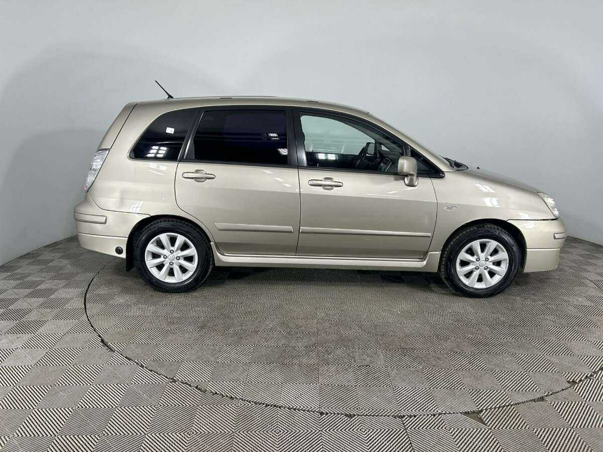Suzuki Liana