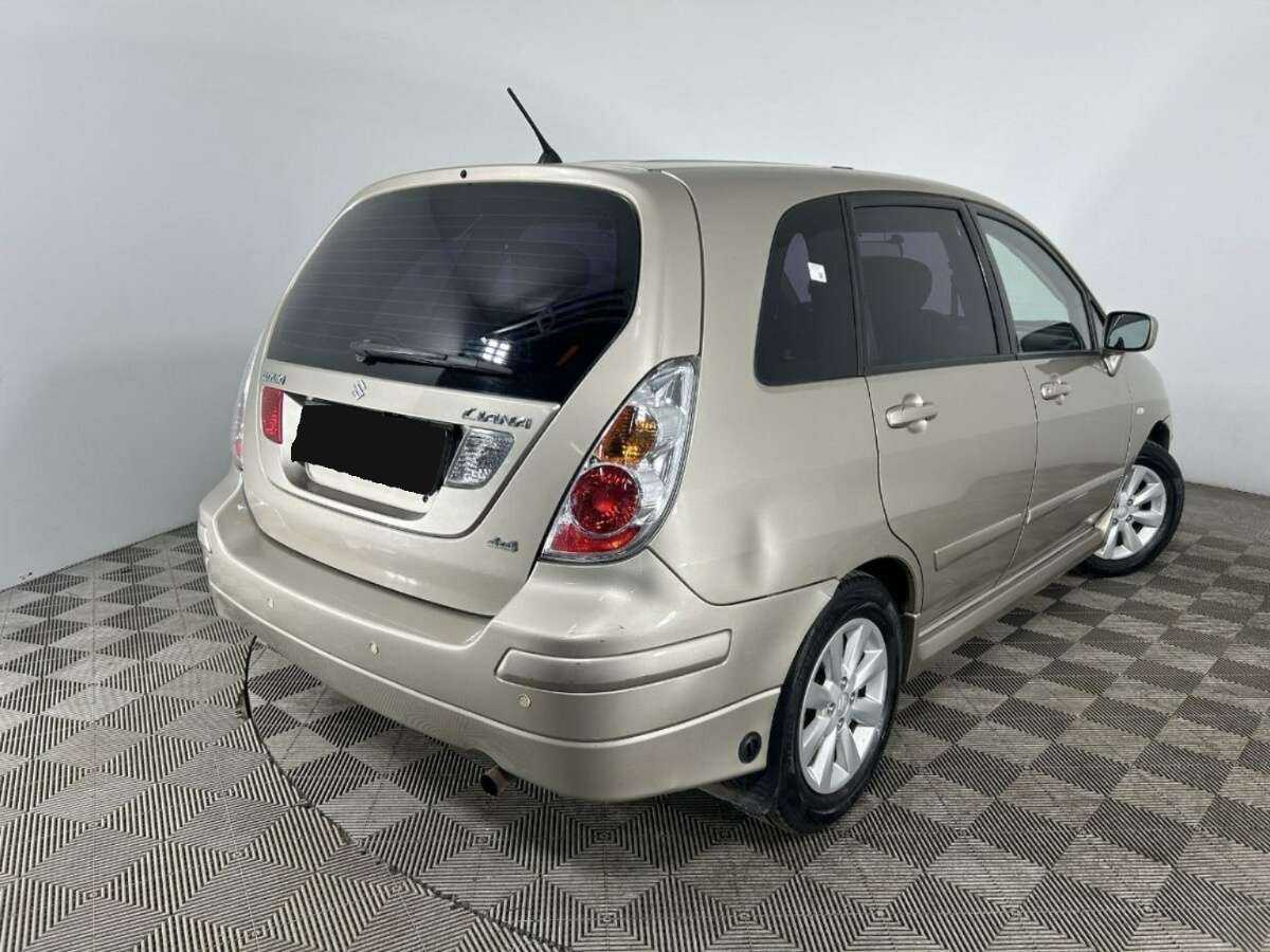 Suzuki Liana