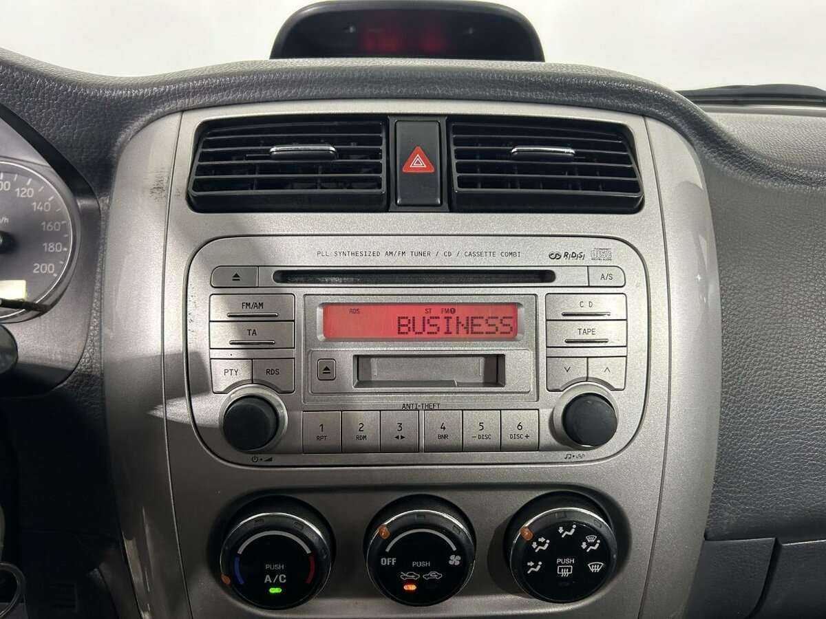 Suzuki Liana 2004