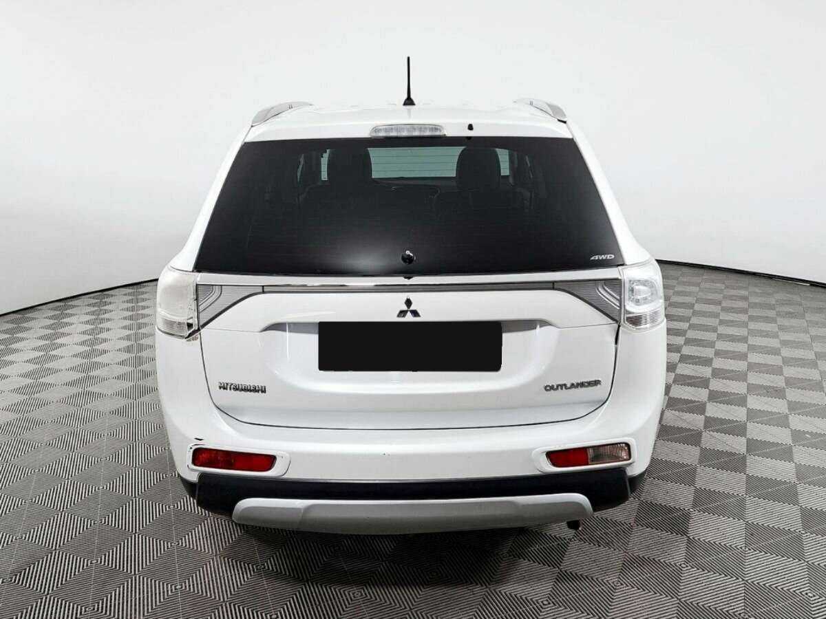 Mitsubishi Outlander 2014