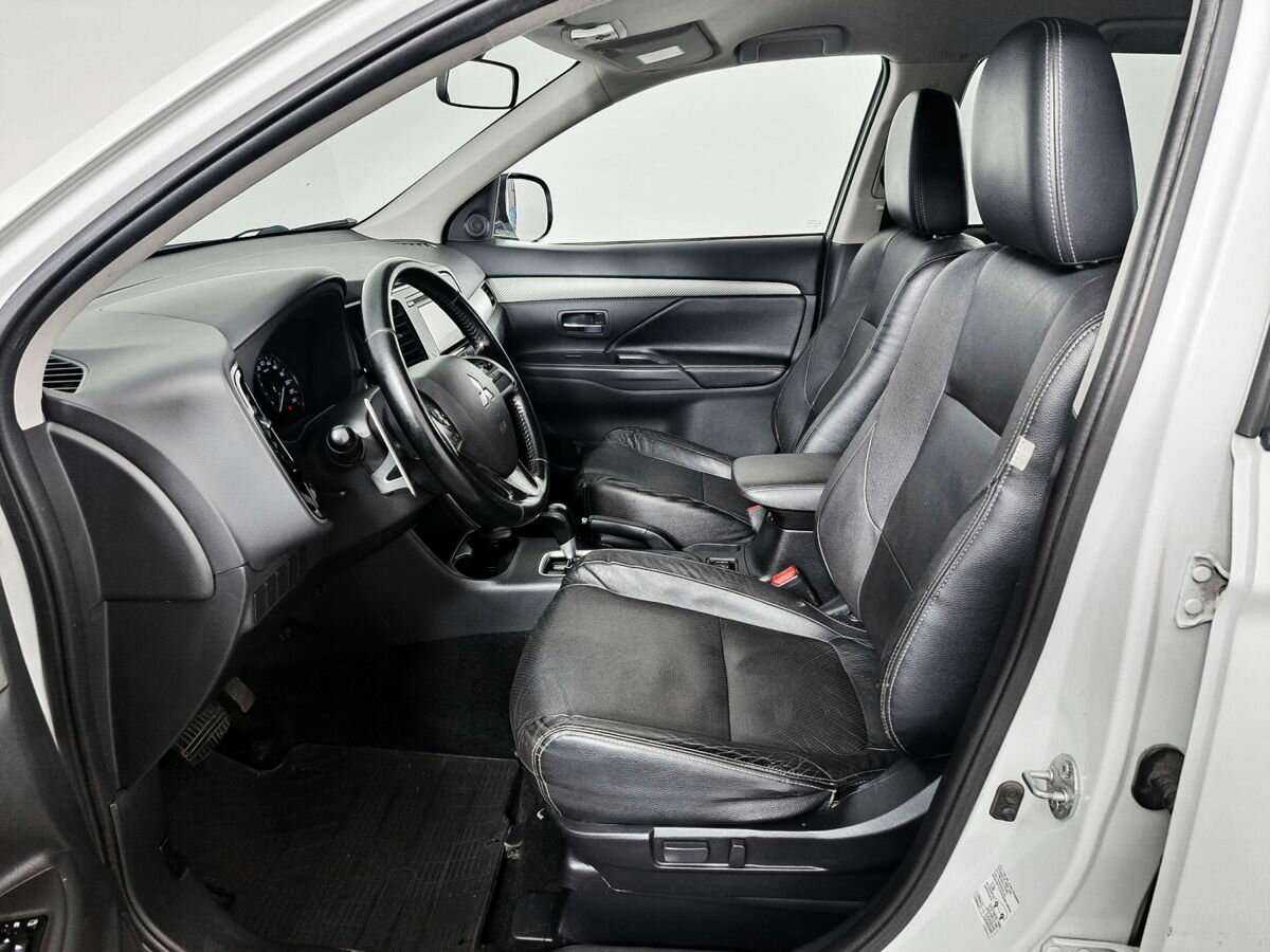 Mitsubishi Outlander 2014
