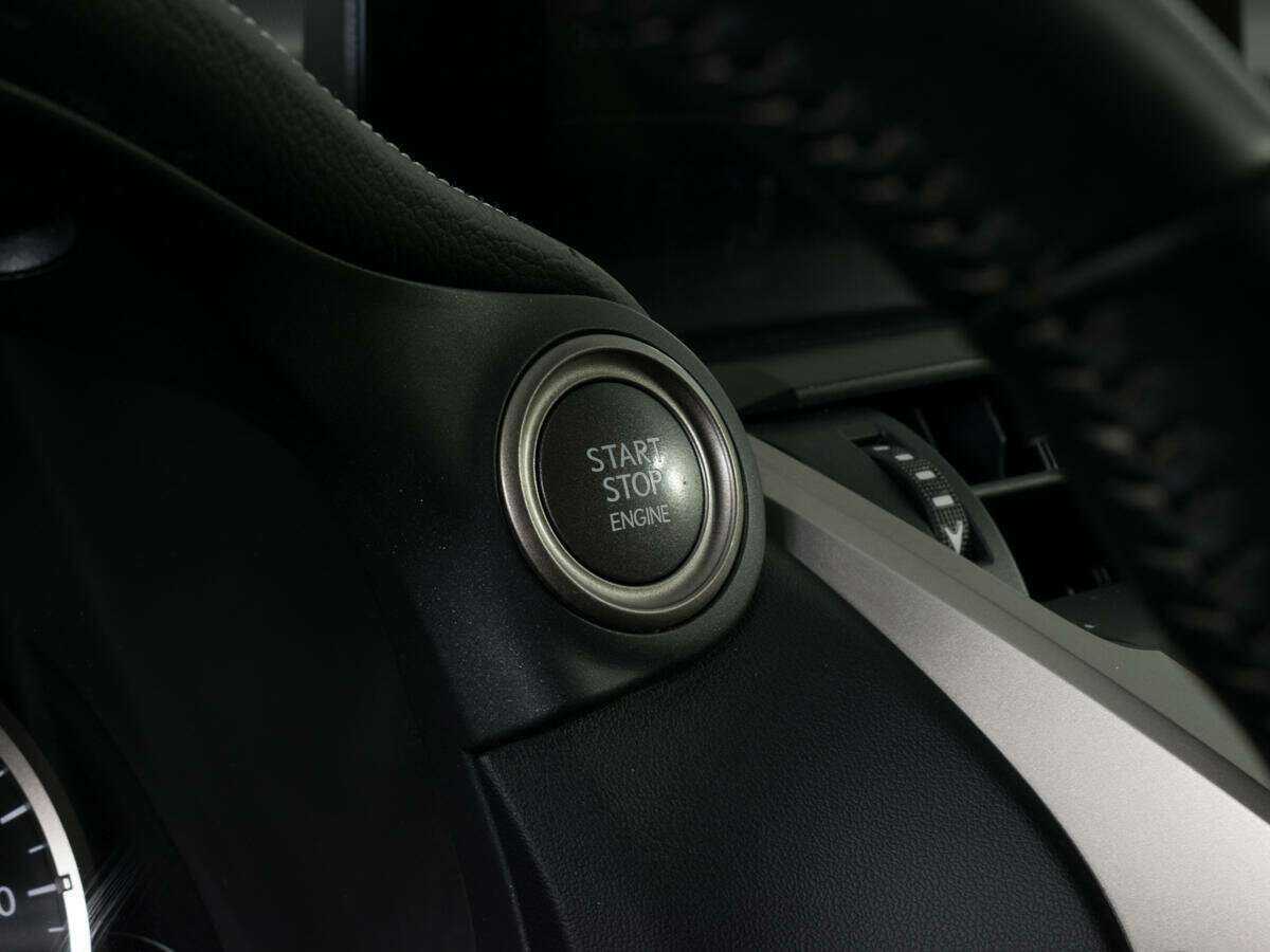 Lexus NX 2021