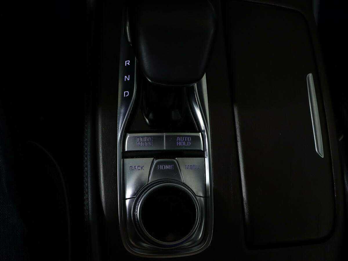Kia K900 2019
