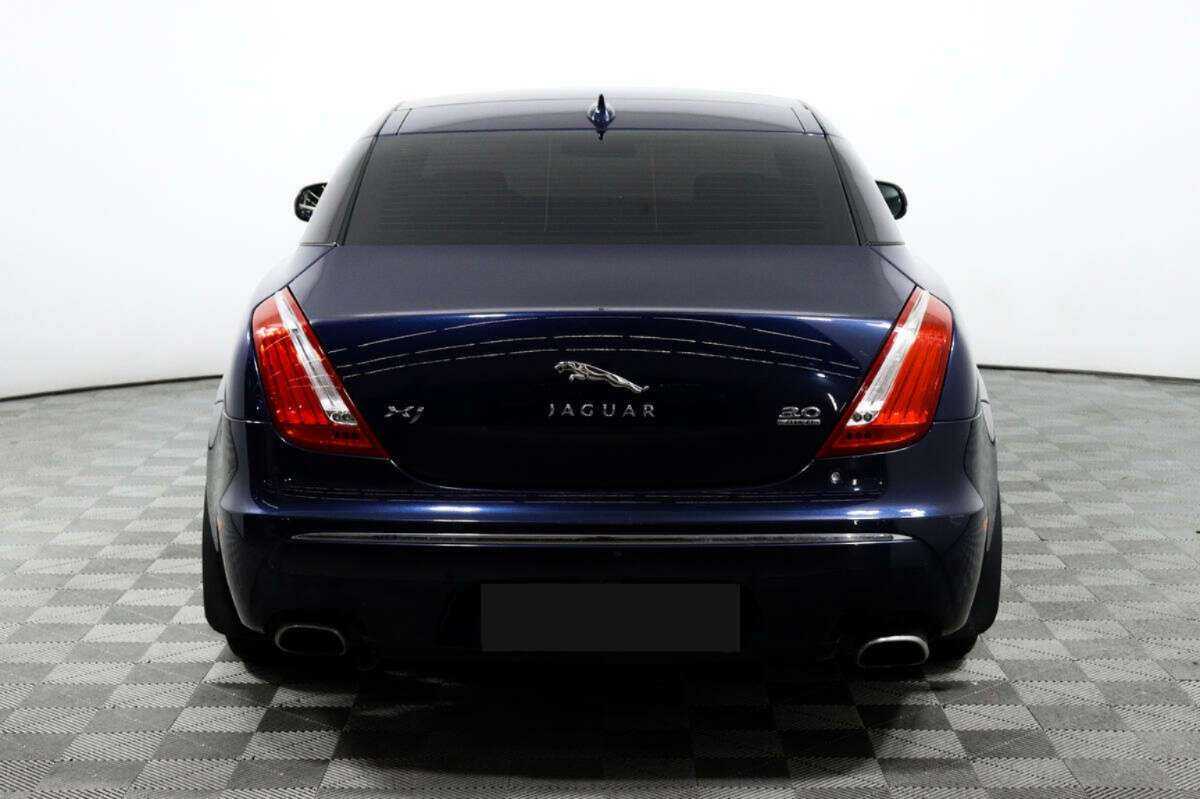 Jaguar XJ 2013
