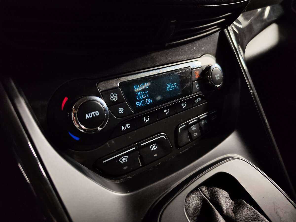 Ford Kuga 2015