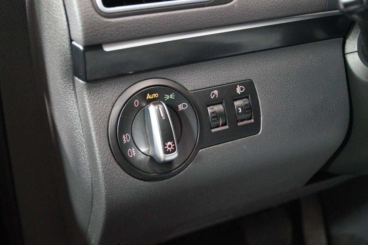 Volkswagen Touran 2012