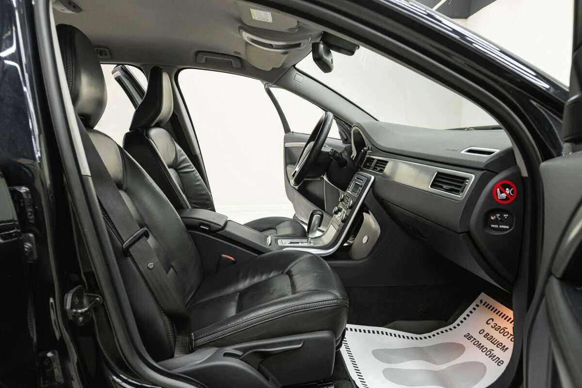 Volvo XC70 2011