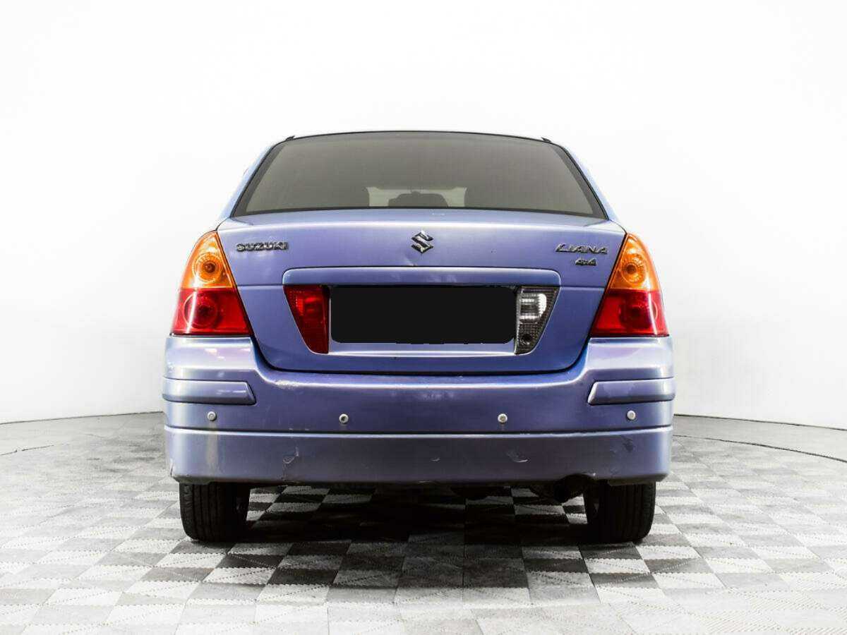 Suzuki Liana
