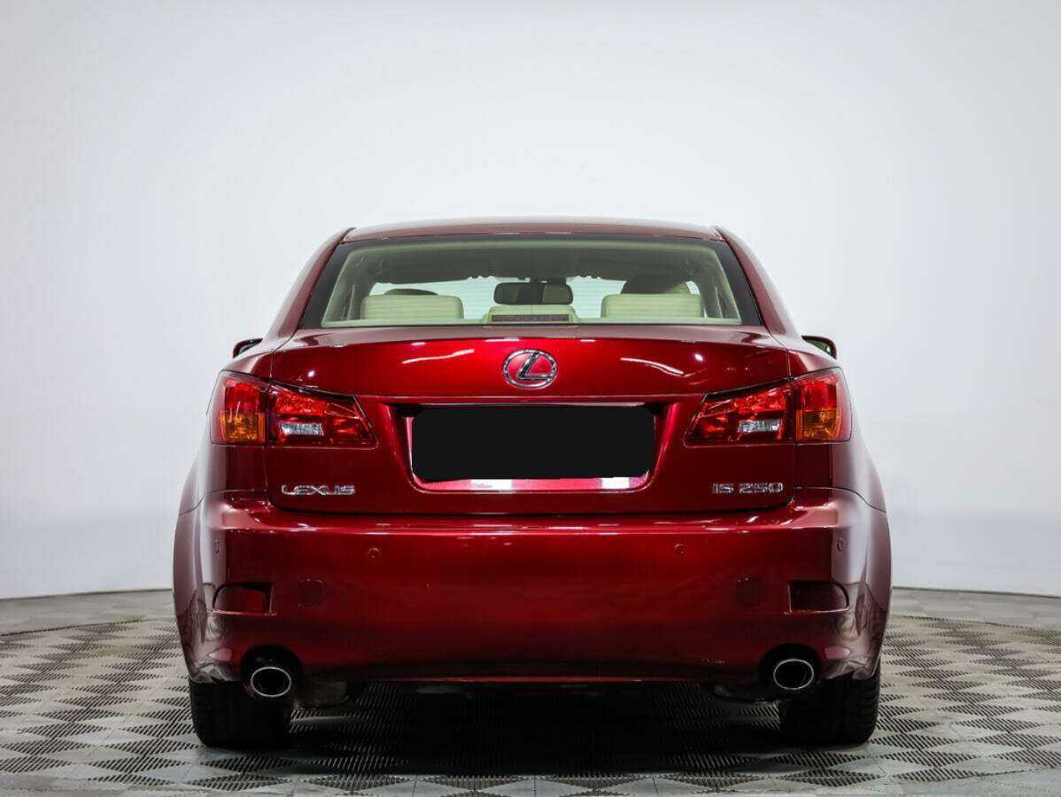 Lexus IS