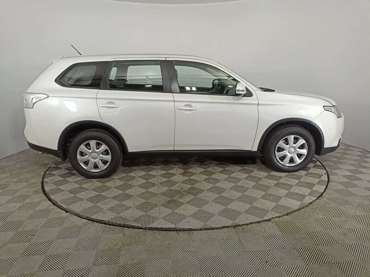 Mitsubishi Outlander 2014