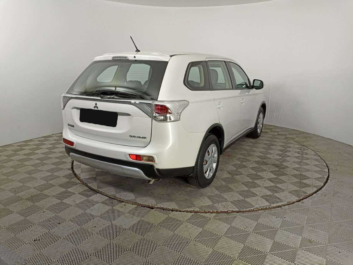 Mitsubishi Outlander 2014