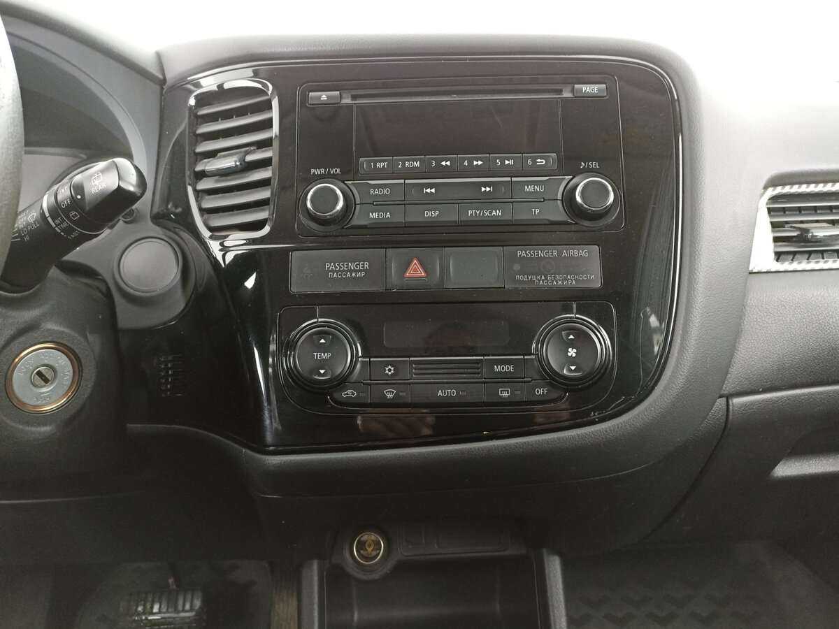 Mitsubishi Outlander 2014