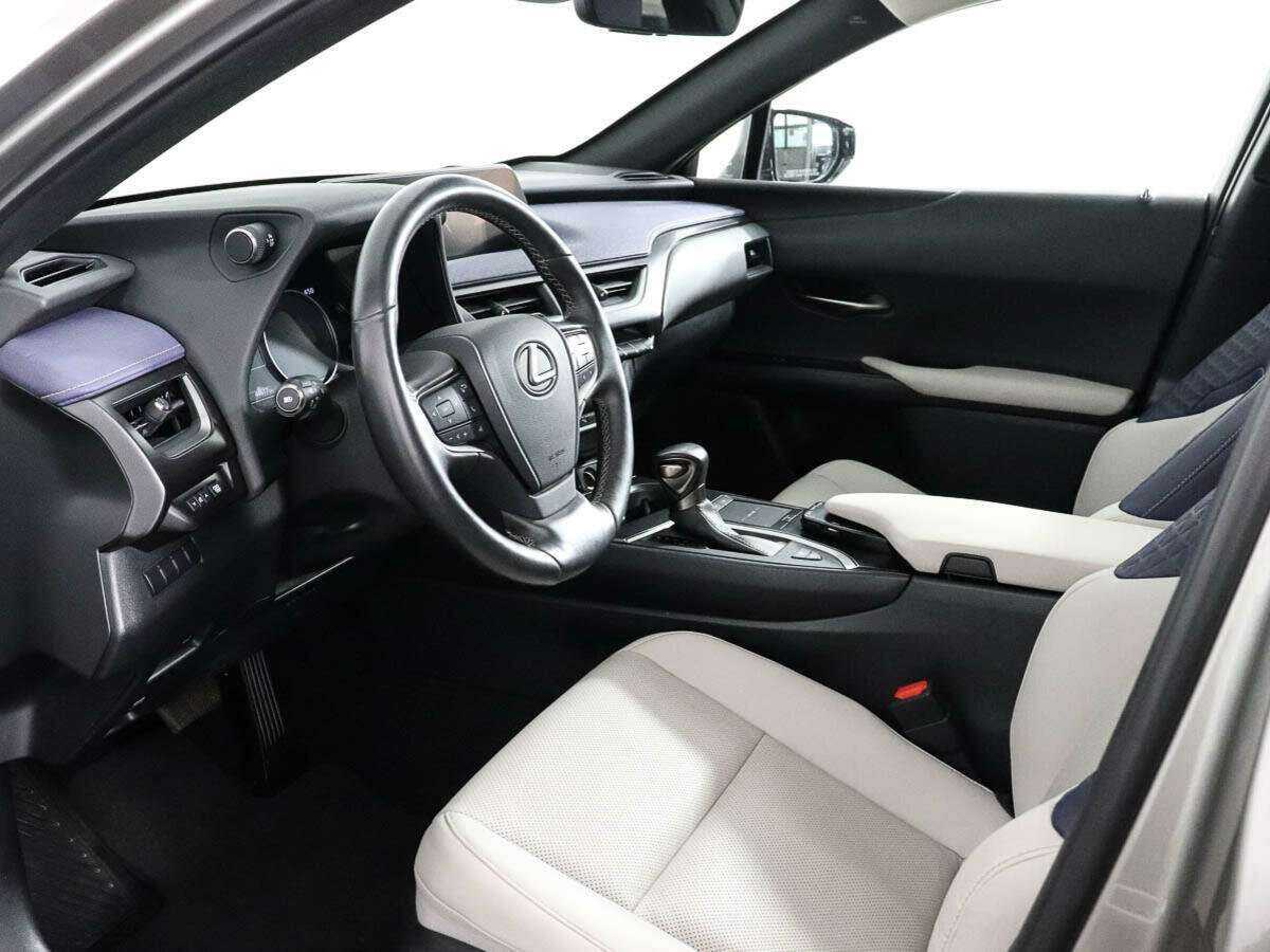 Lexus UX