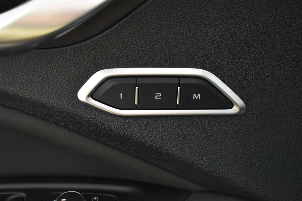 Geely Tugella 2022