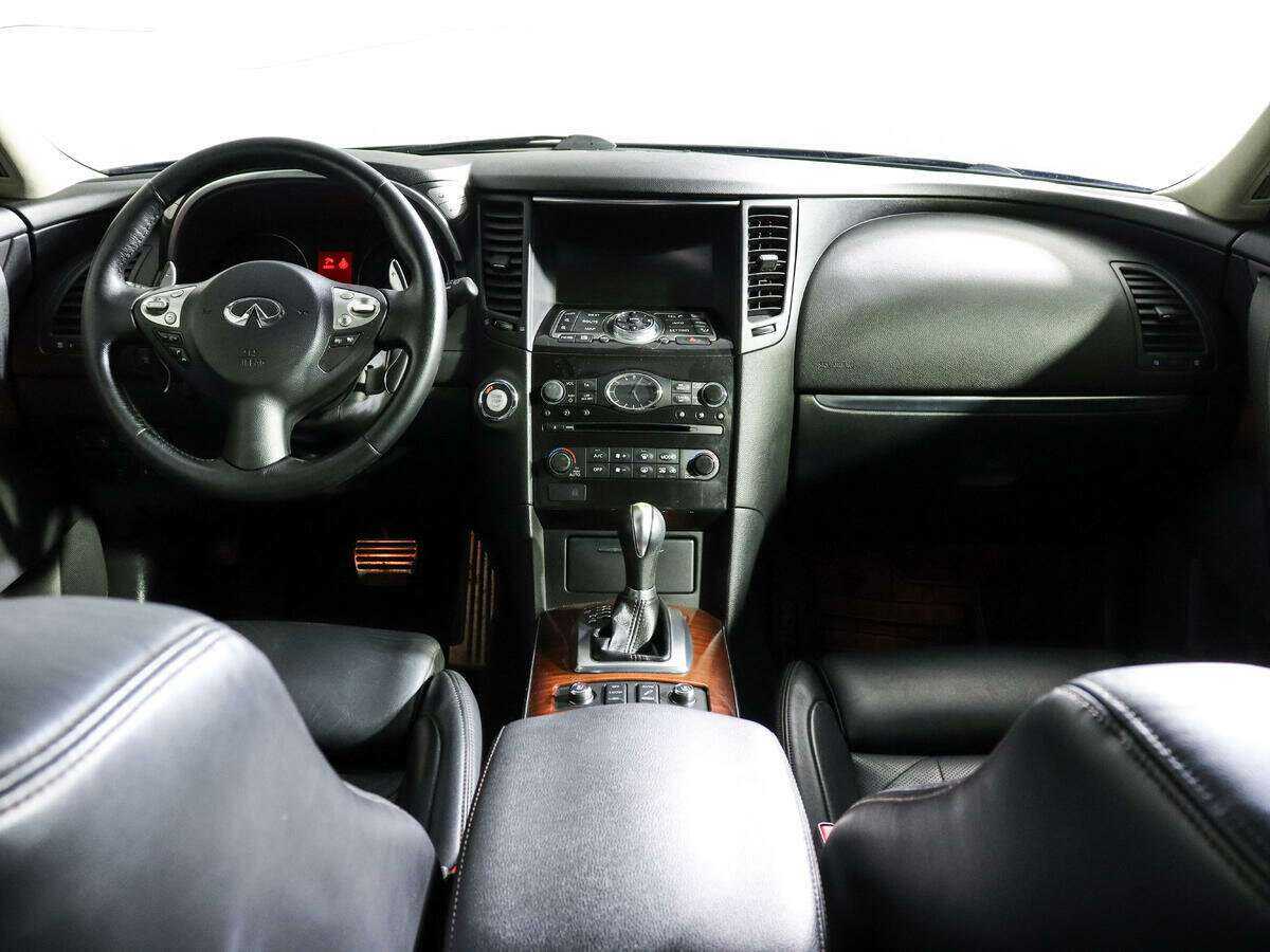 Infiniti FX 2011