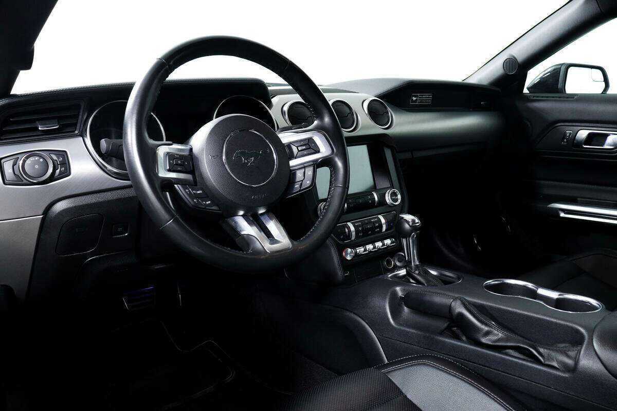 Ford Mustang 2020