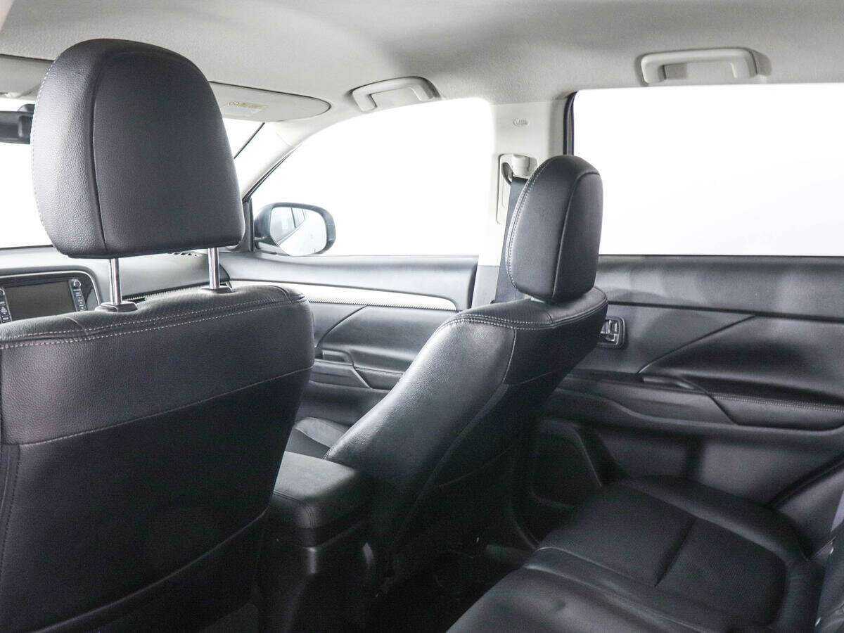 Mitsubishi Outlander 2012