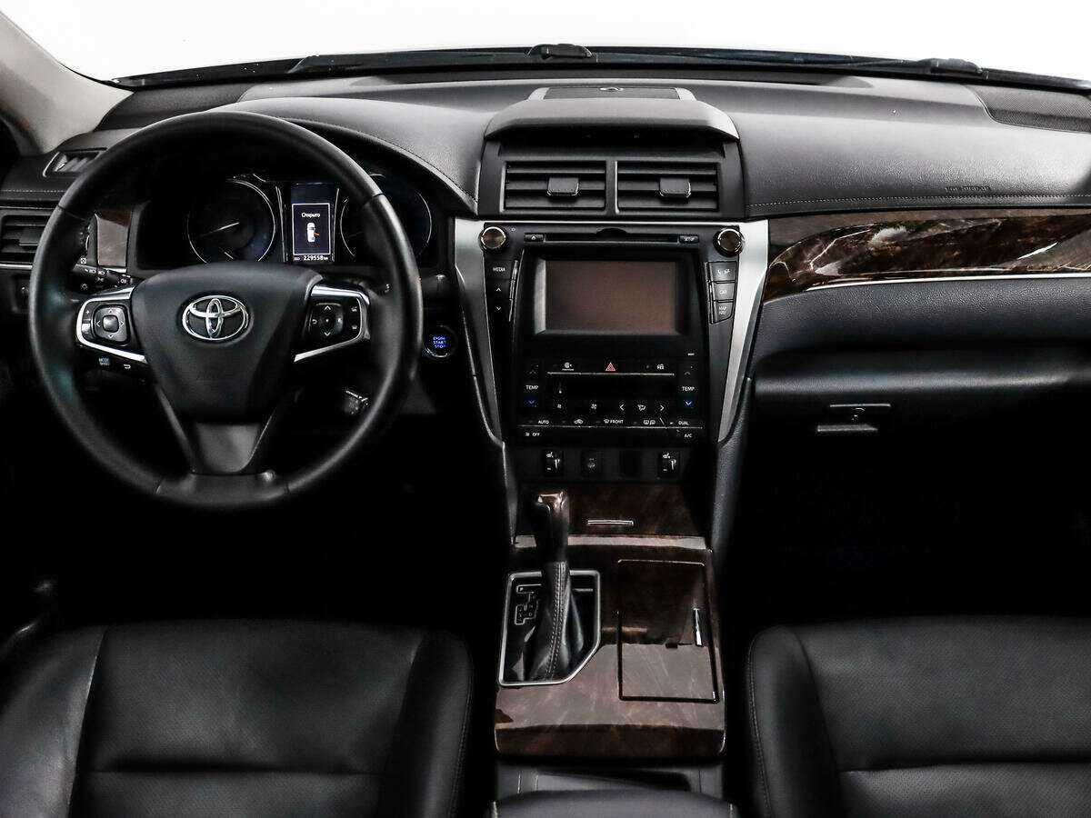 Toyota Camry 2016