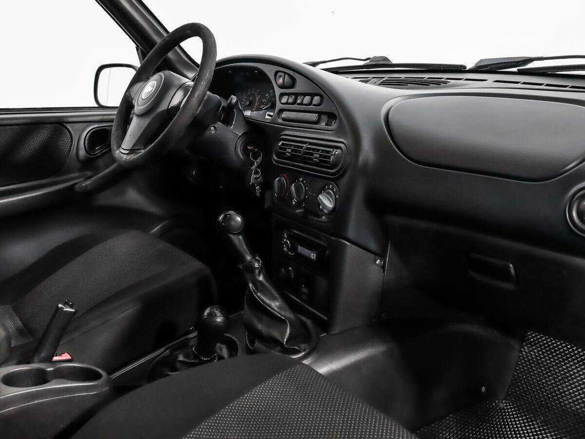 Chevrolet Niva 2011
