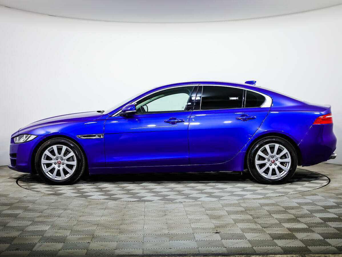 Jaguar XE