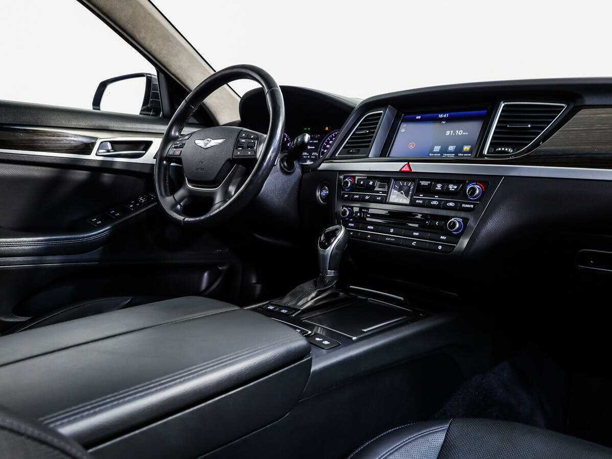 Hyundai Genesis