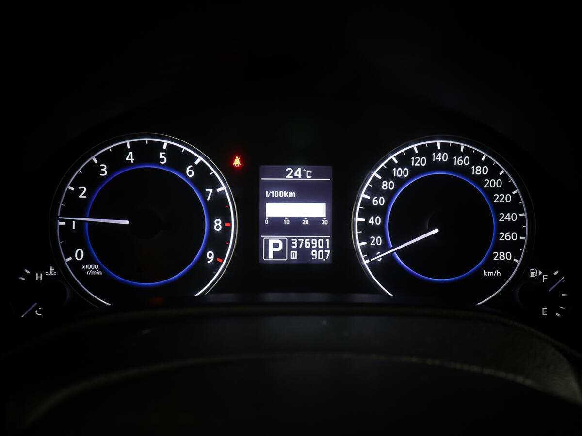 Infiniti G 2011