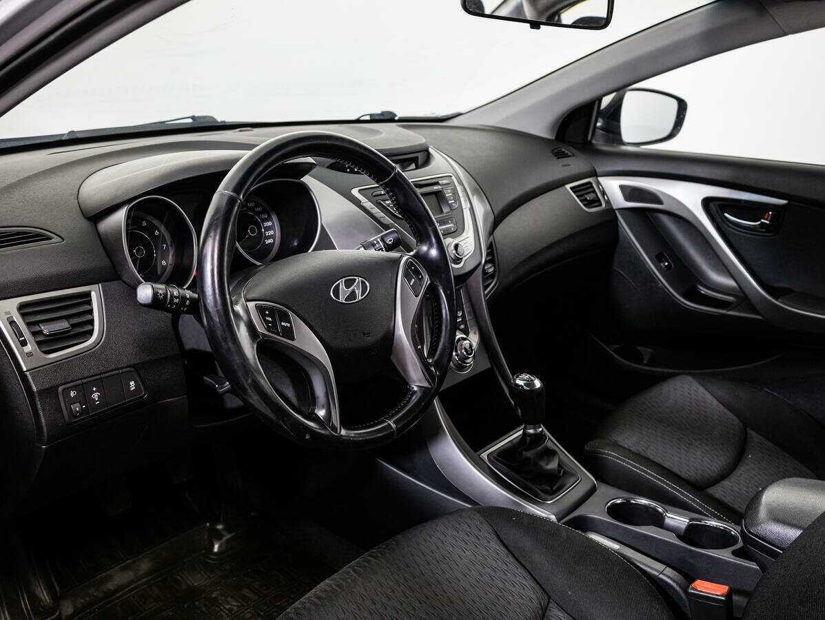 Hyundai Elantra 2013