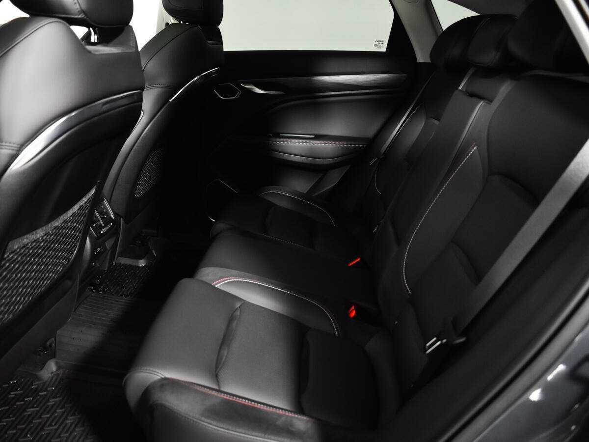 Geely Tugella 2020