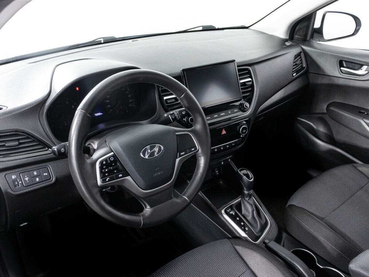 Hyundai Solaris 2021